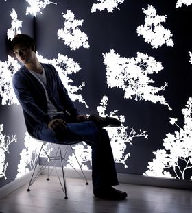 Light-emitting wallpaper set to wow